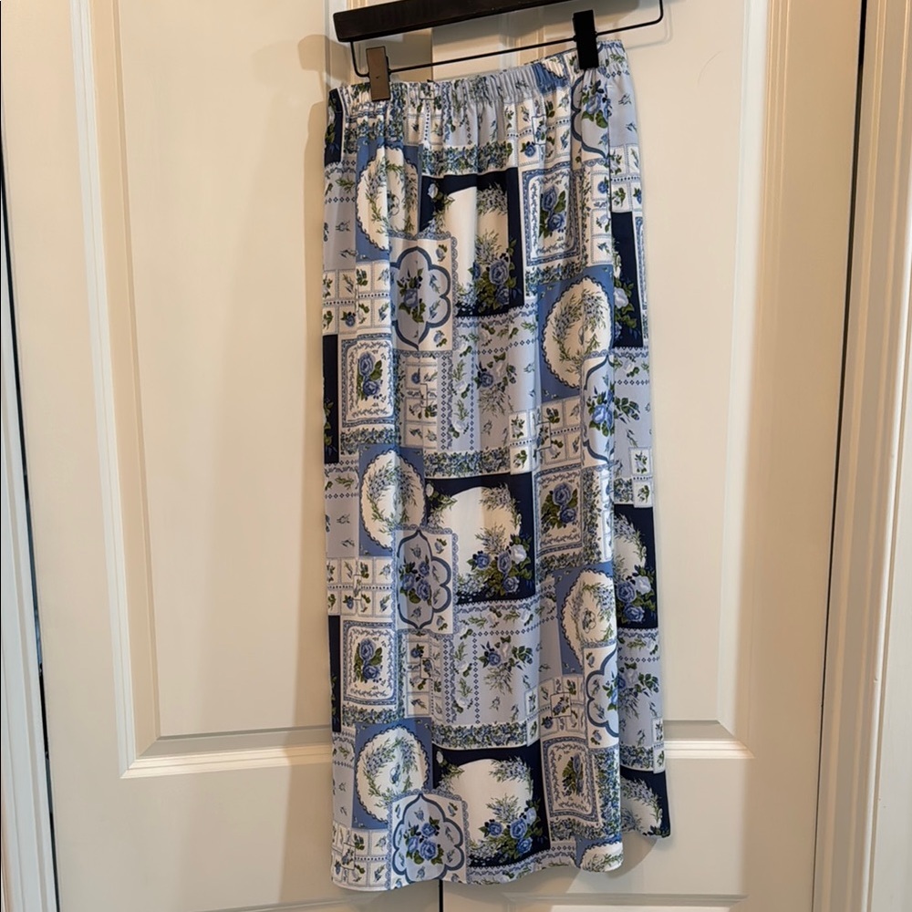 Blue and White Patterned Women's Skirt
